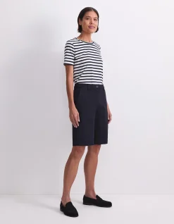LAURA CHINO SHORT