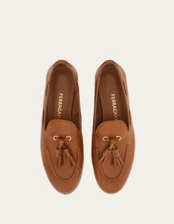 LOAFER WITH TASSEL DETAIL