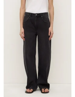 Low Curve Mid Rise Jean Faded Black