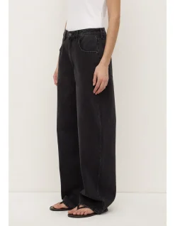 Low Curve Mid Rise Jean Faded Black