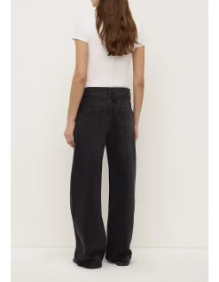 Low Curve Mid Rise Jean Faded Black