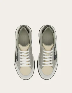 LOW CUT SNEAKER WITH GANCINI OUTLINE