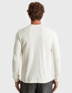 LS TEXTURED EMBROIDERED REGULAR FIT TEE