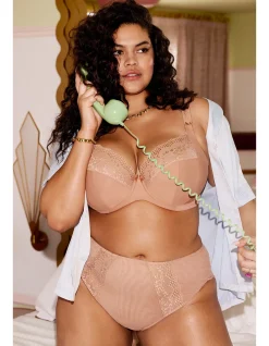 Lucie Underwire Plunge Bra - Stretch