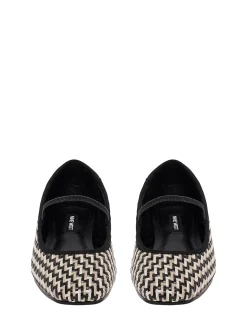 LURELLA FLAT