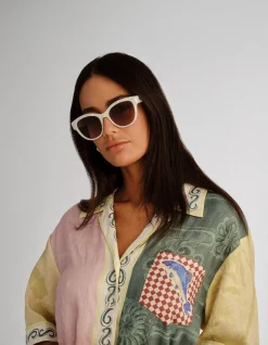 MAJESTIC WHITE SQUARE BROWN GRAD SUNGLASSES