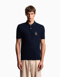 Man's collared short sleeve polo shirt