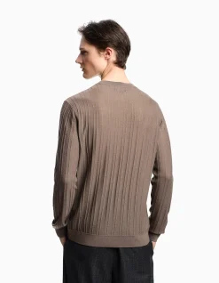 MAN'S PULLOVER