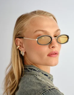 MECHARO BLACK OVAL AMBER TINT SUNGLASSES