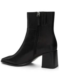 MIRA BOOT