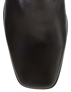 MIRA BOOT