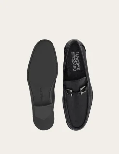 MOCCASIN WITH GANCINI ORNAMENT