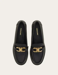 MOCCASIN WITH GANCINI ORNAMENT