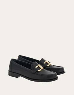 MOCCASIN WITH GANCINI ORNAMENT