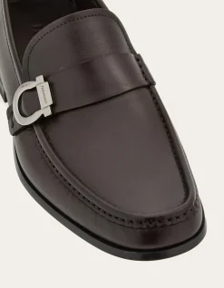 MOCCASIN WITH GANCINI ORNAMENT