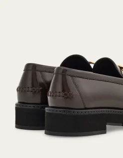 MOCCASIN WITH GANCINI ORNAMENT
