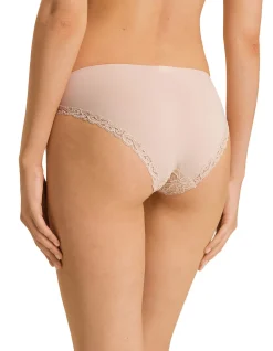 Moments Mini Brief