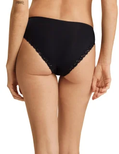 Moments Mini Brief
