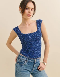 NAVI SCOOP NECK SLEEVELESS TOP