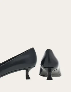 NEW VARA PLATE LOW HEEL PUMP