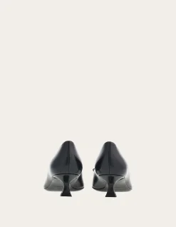 NEW VARA PLATE LOW HEEL PUMP