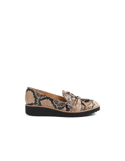 Opitto Snake Embossed Wedge Sole Loafers