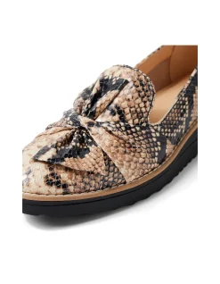 Opitto Snake Embossed Wedge Sole Loafers