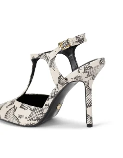 Parade Pointed Toe Court Shoe