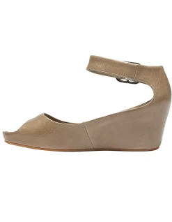 PIPPA WEDGE SANDAL