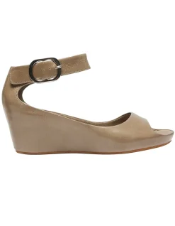 PIPPA WEDGE SANDAL