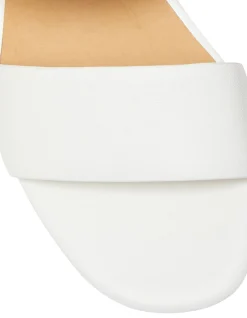 PLATO HEEL SANDAL