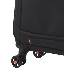 Pro Soft Shell 68cm Expandable Medium Suitcase Black