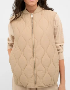 QUILTED BOXY VEST
