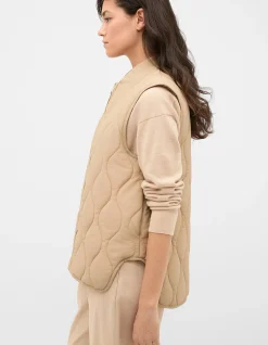 QUILTED BOXY VEST