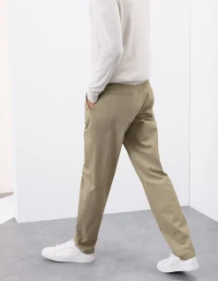 Regular Fit Super Lightweight Chino Shorts