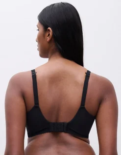 ROMANCE PLUNGING UNDERWIRE BRA