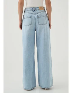 Rylan Extra Wide Leg Jean