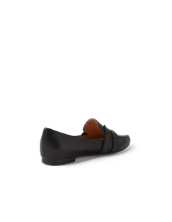 Sadita Pointed Toe Leather Loafers