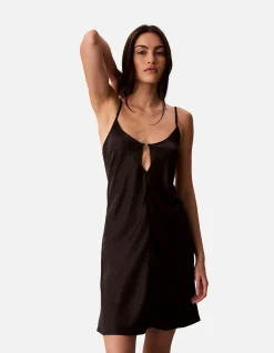 SATIN SHEEN SATIN CHEMISE