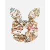 SCRUNCHIE WITH TIE AND CHARM