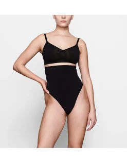 SEAMLESS SCULPT HIGH WAIST THONG