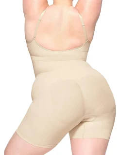 SEAMLESS SCULPT MID THIGH SHORT