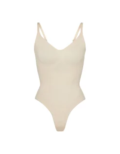 SEAMLESS SCULPT THONG BODYSUIT