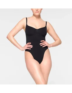 SEAMLESS SCULPT THONG BODYSUIT