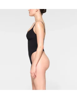 SEAMLESS SCULPT THONG BODYSUIT