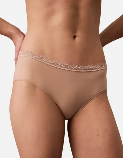 SENSUAL LACE TRIM HIPSTER