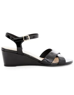 SHELLY WEDGE SANDAL