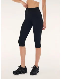 Signature Capri Legging