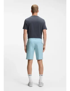 Slim-fit shorts in water-repellent fabric