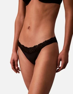 SOFT STRETCH LACE DIPPED BIKINI